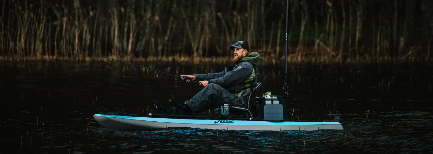 Så väljer du rätt fiskekajak – 5 tips från oss på Kayakstore