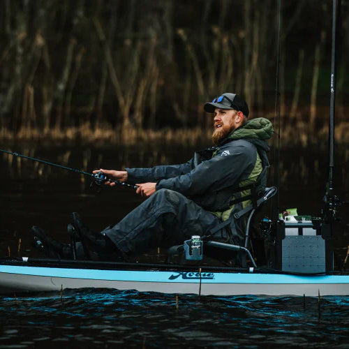 Så väljer du rätt fiskekajak – 5 tips från oss på Kayakstore