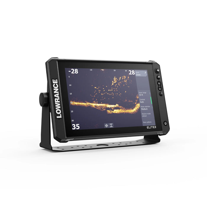 Lowrance Elite FS 12 med ActiveTarget 2 XL i Down-läge – live-sonarbild rakt under båten som visar fisk och botten i realtid. Displayen sedd snett från höger. ActiveTarget 2 XL säljs separat.