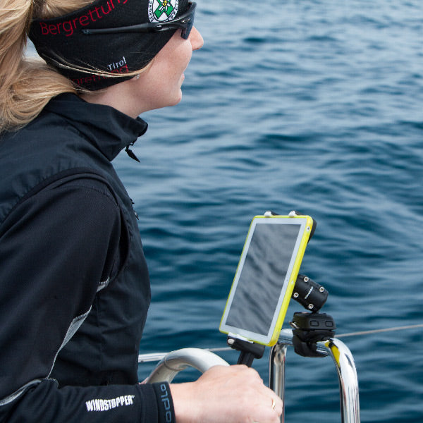 ROKK iPad/Surfplatta monteringssats, räcke