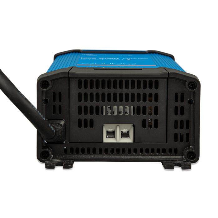 Victron Energy Blue Smart IP22 laddare 12/20, sedd framifrån