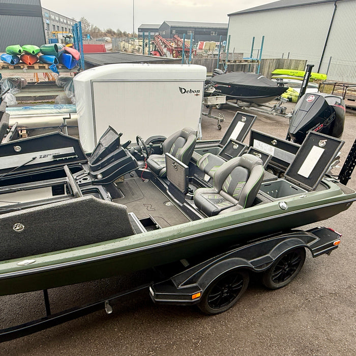 Nitro Z21 XL - Mercury 300 PRO XS - Extremt fullutrustad - One of a kind