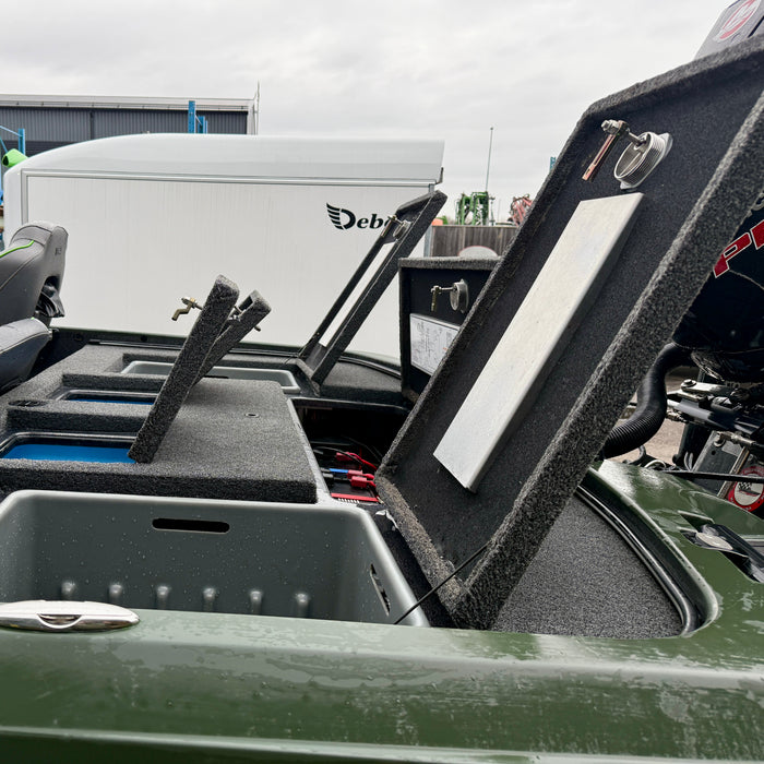 Nitro Z21 XL - Mercury 300 PRO XS - Extremt fullutrustad - One of a kind