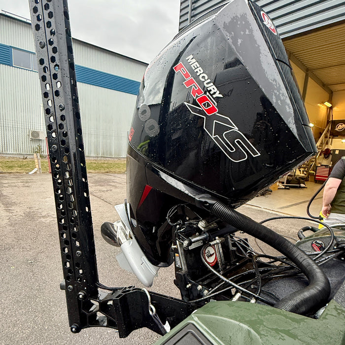 Nitro Z21 XL - Mercury 300 PRO XS - Extremt fullutrustad - One of a kind