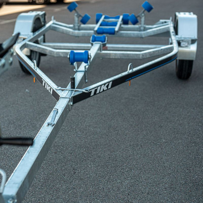 Tiki BX750-R Obromsat Båttrailer