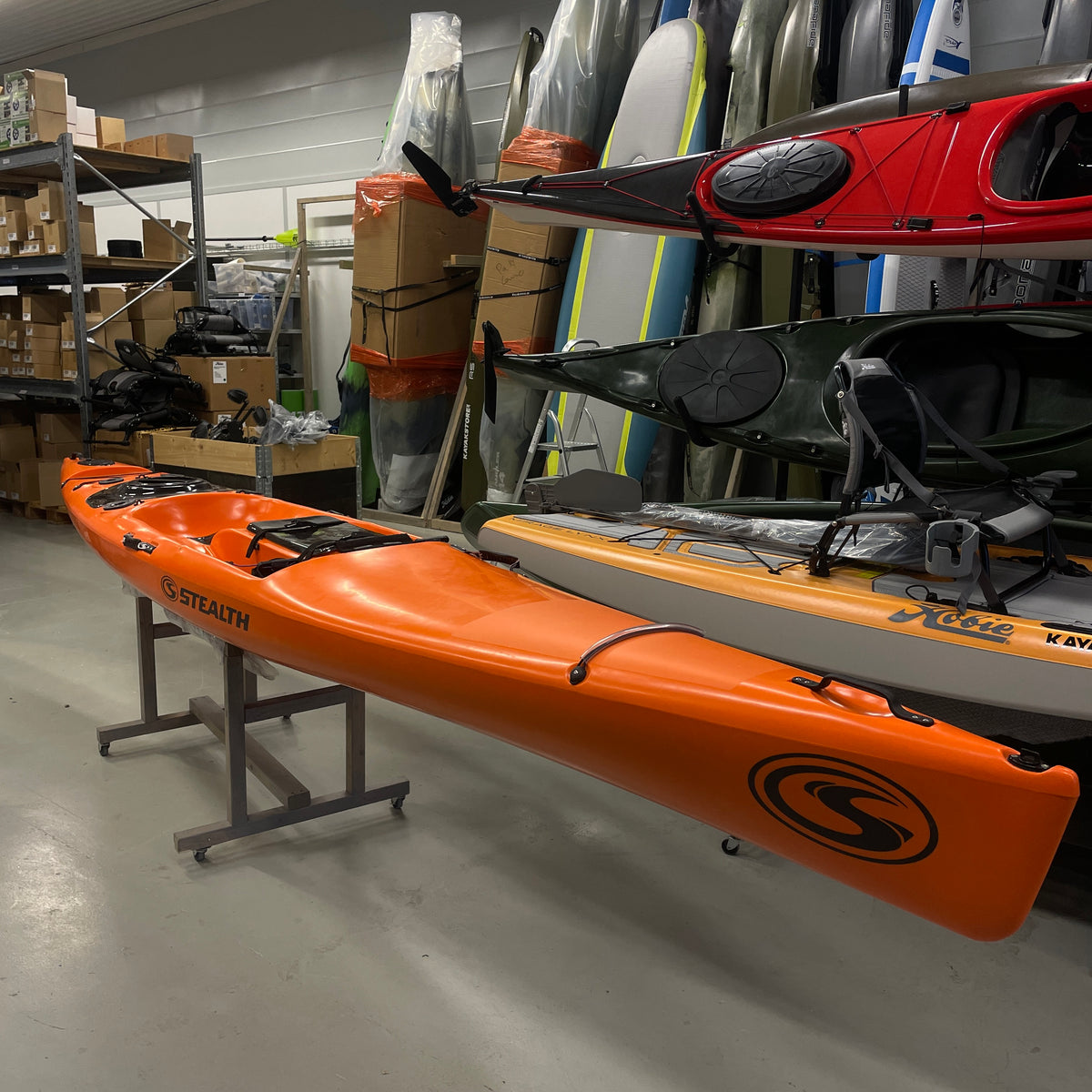 Stealth Kayaks Fusion 480 — Kayakstore.se